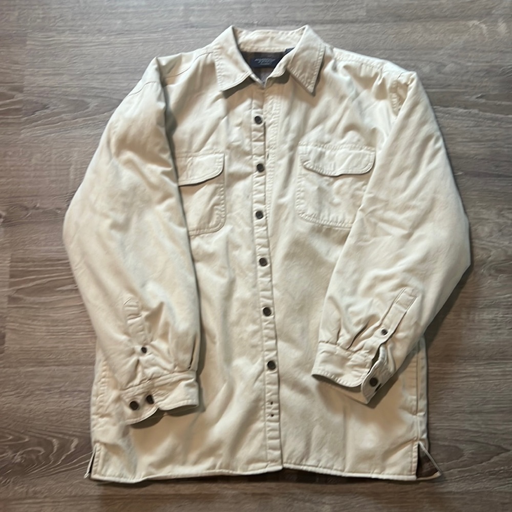 Round tree and York outdoors jacket